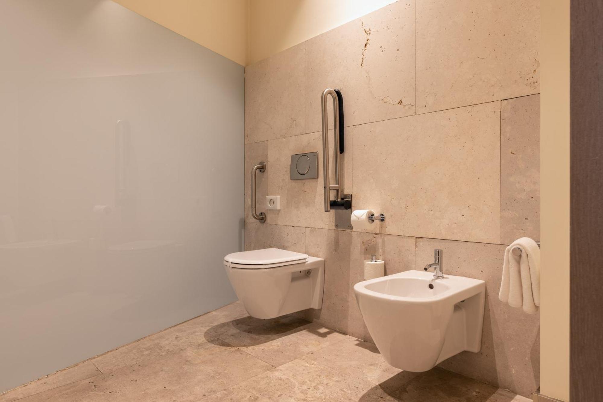 Double Room Disability Access,1672568674:JPEG